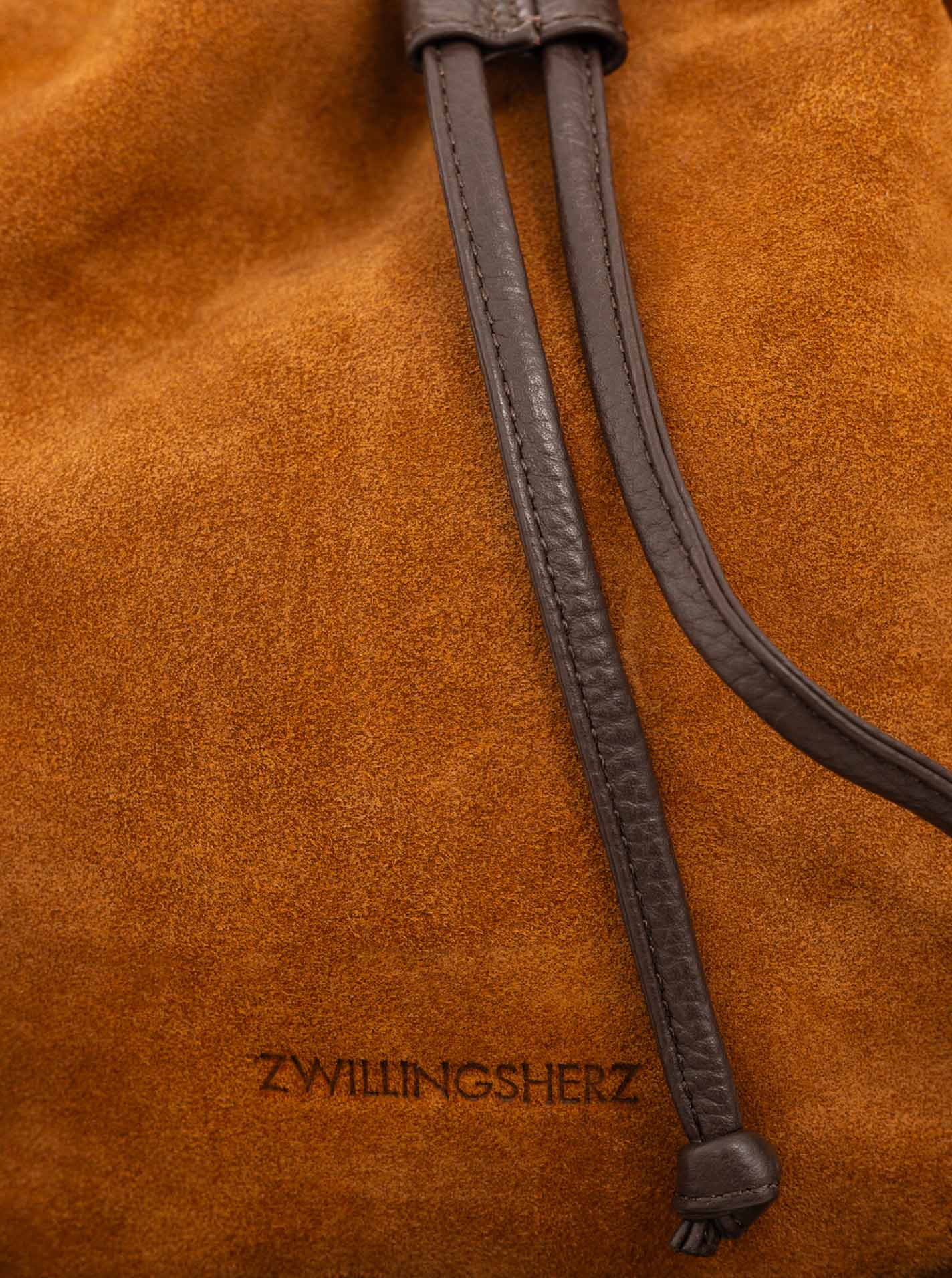 Ledertasche "Suede Drawstring Bag"