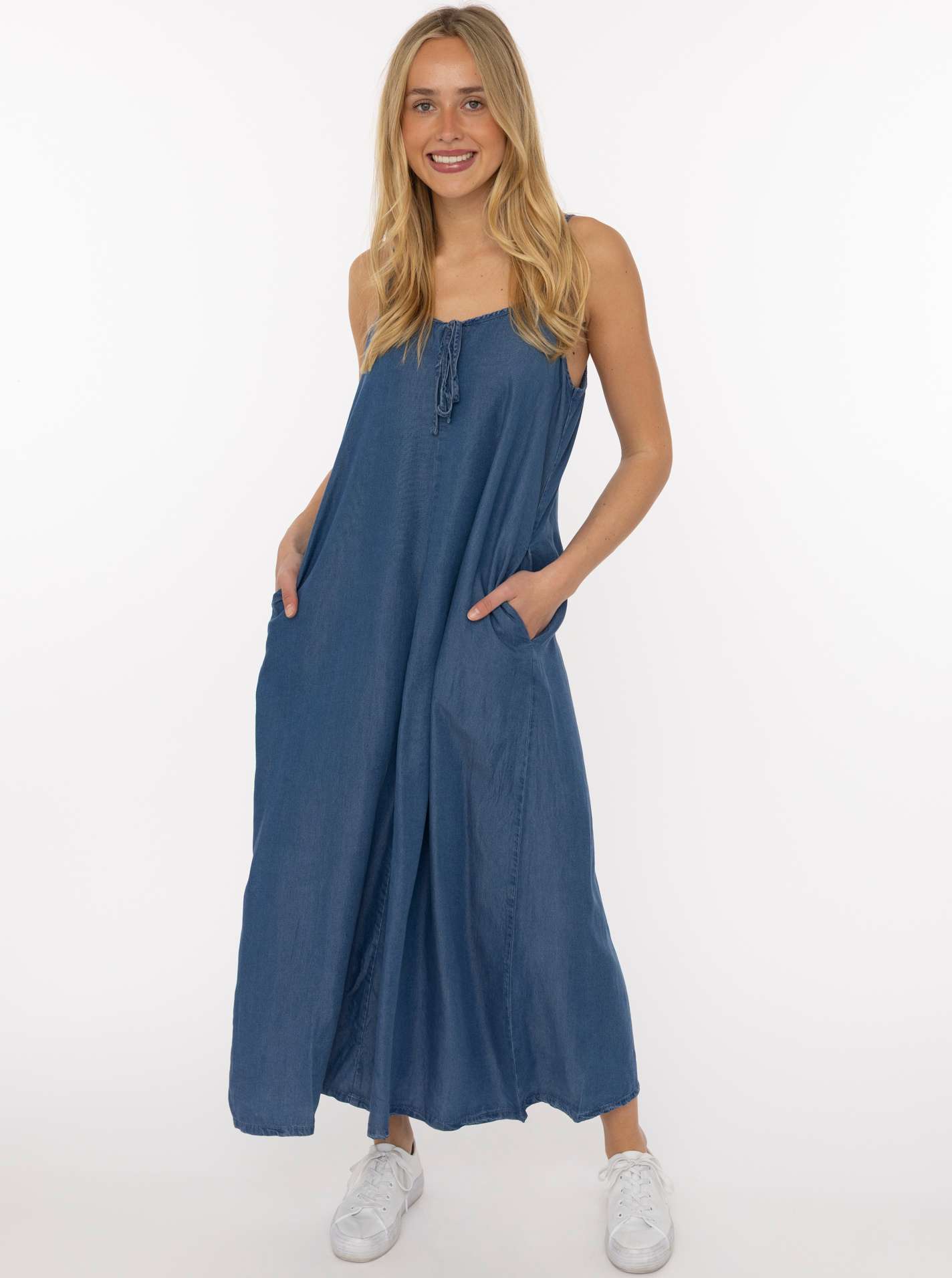 Mittelblau