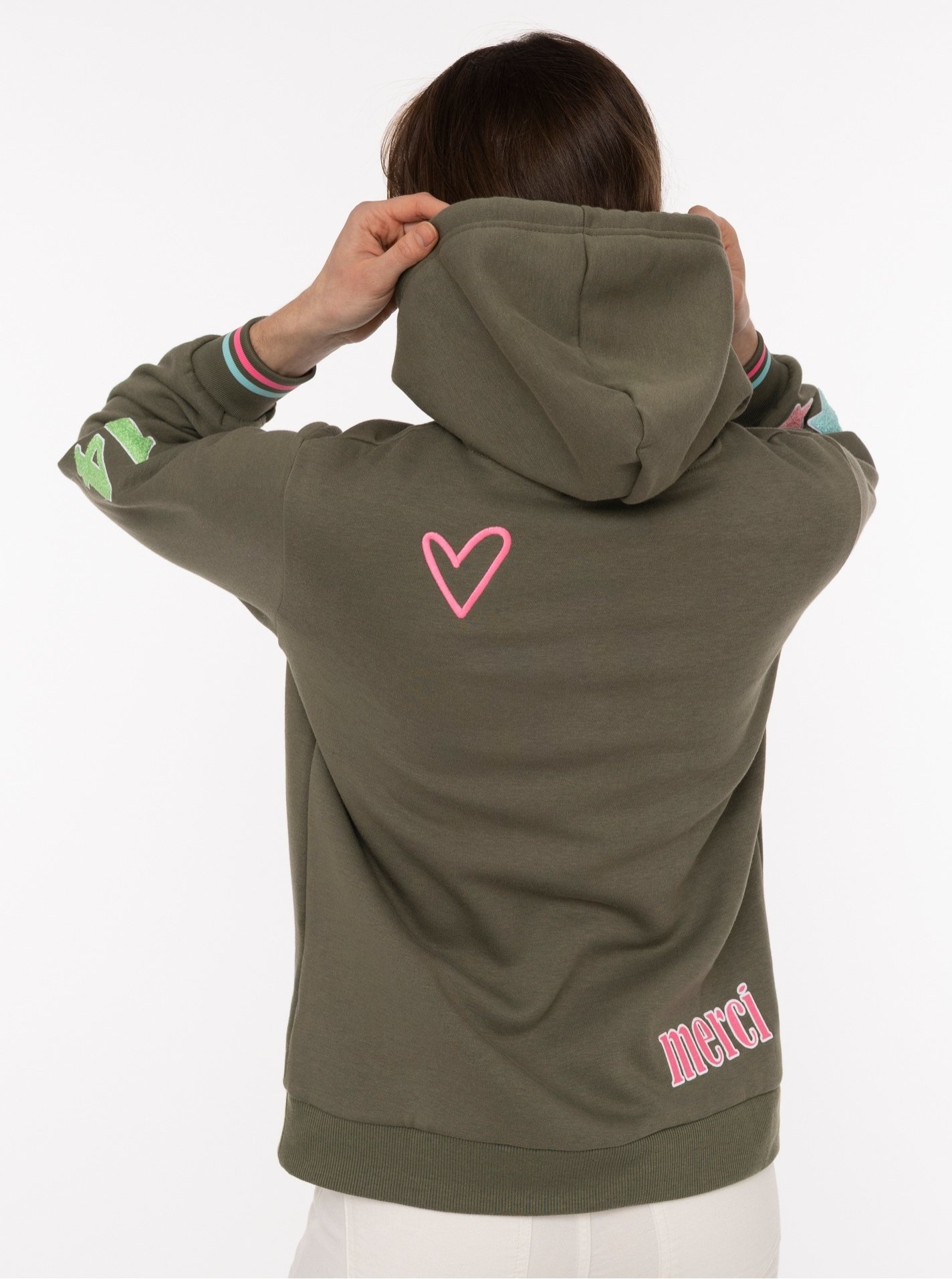 ART6983079d1810a_071_DesignohneTitel-2