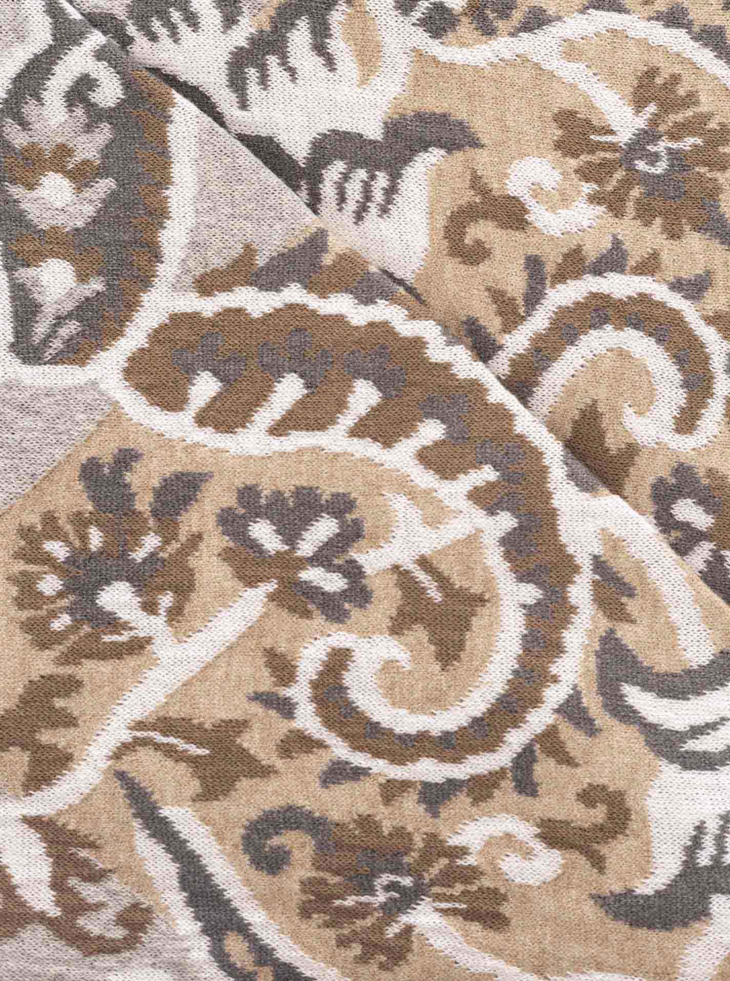 Dreieckstuch BW "Blumen Paisley"