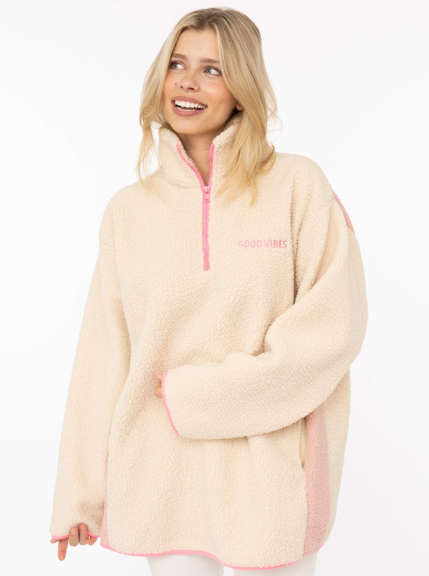 Hellbeige
