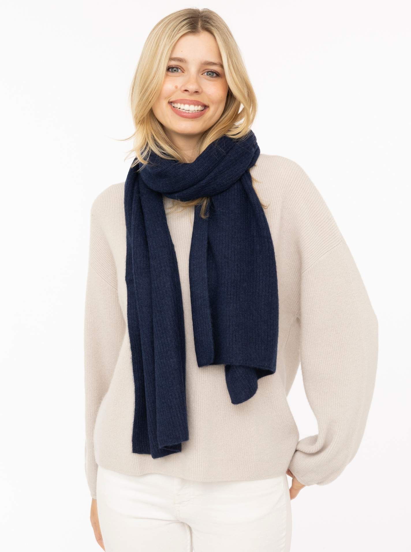 100% Cashmere Gerippter Schal "Cozy"