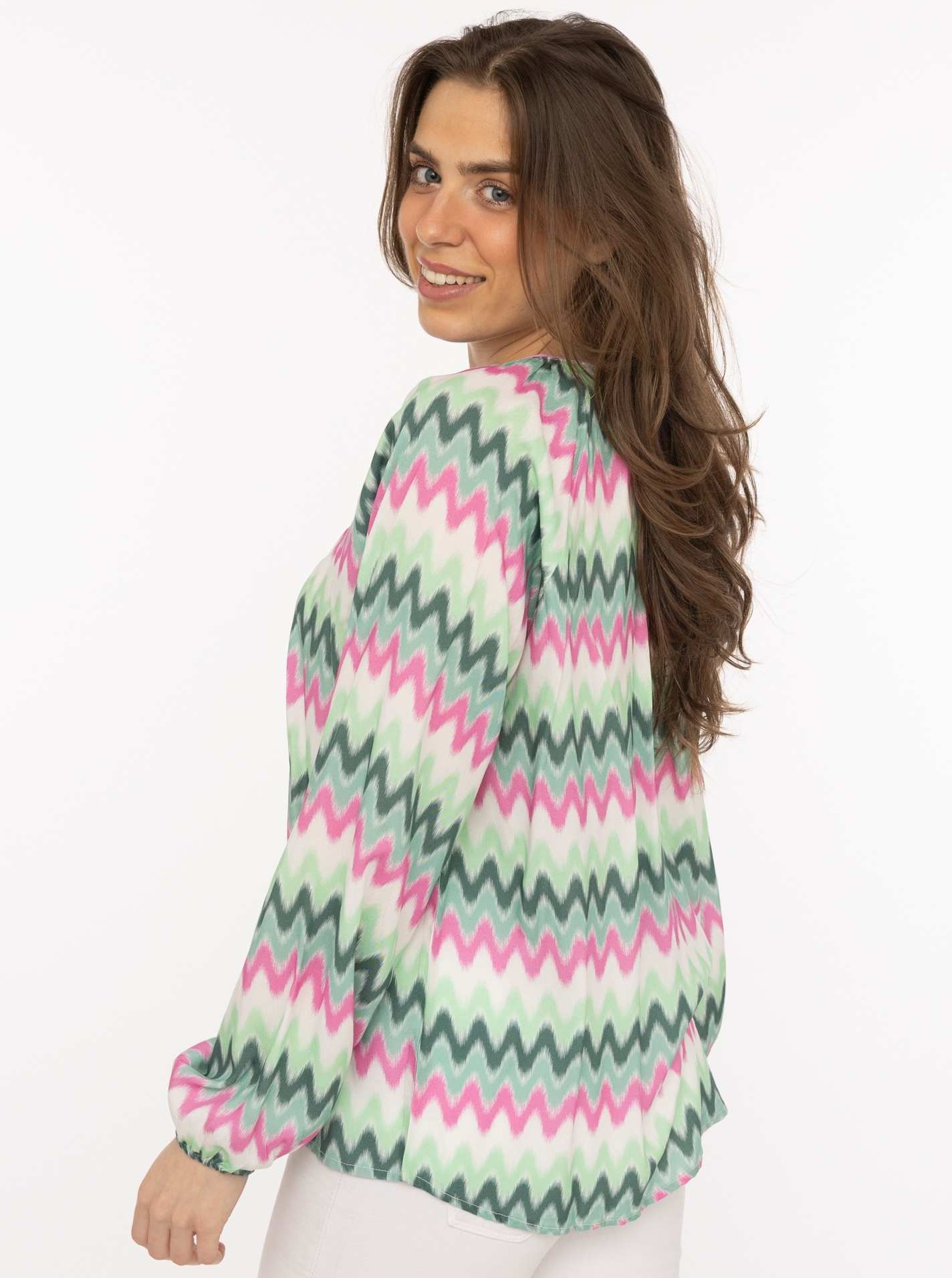 ART69b27b7f7bcd8_064_Model_Bluse_ZickZack_33473_064_Grn