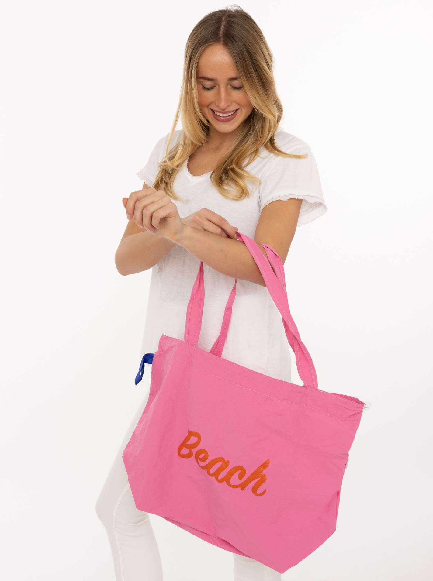 ART6968a86130b41_013_Model_Shopper_Beach_4606-K258119_013_Pink Shopper "Beach"