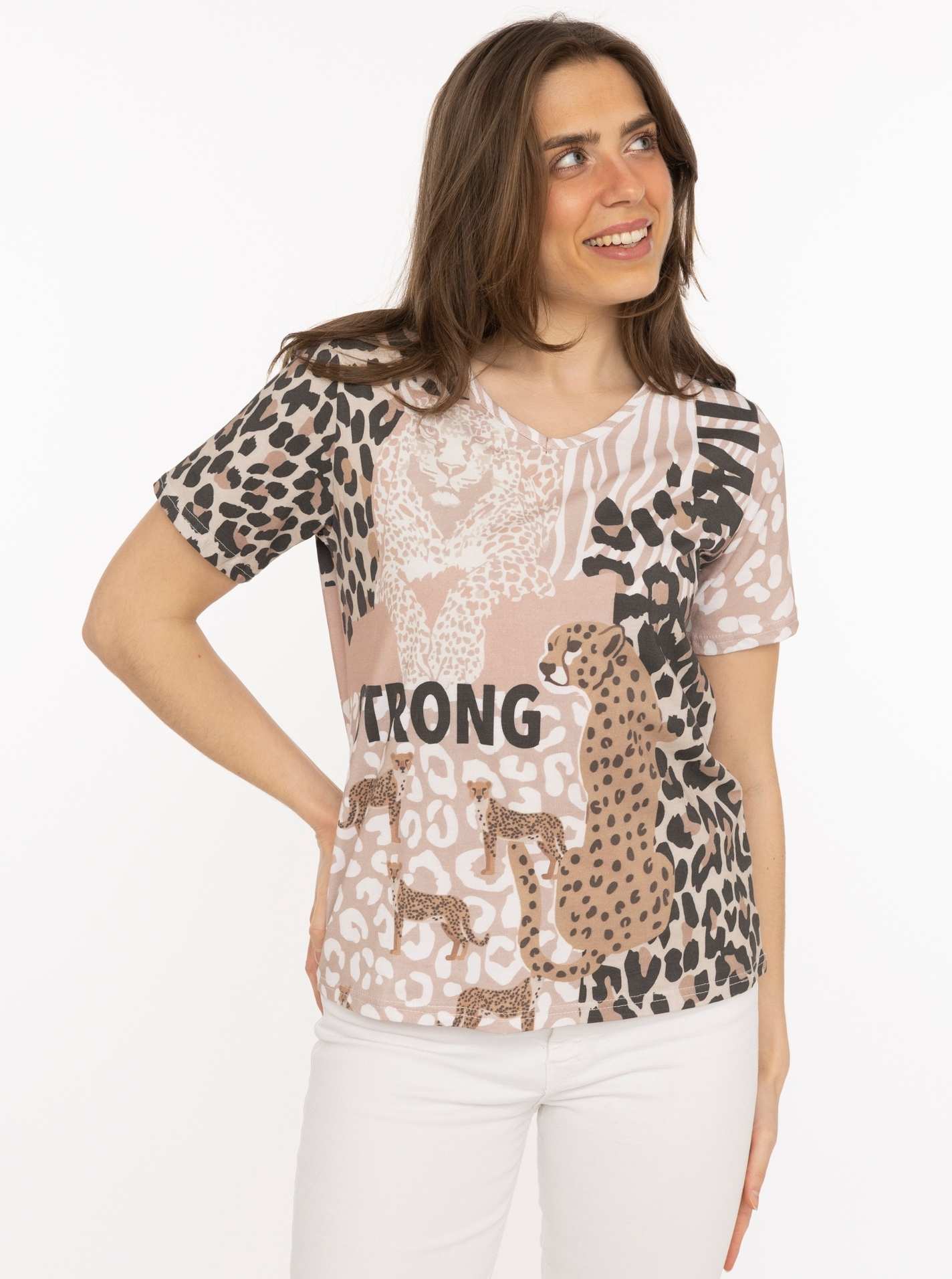 ART69ccdb766896f_029_Model_T-Shirt_LeoStrong_47028_029_Beige T-Shirt "Leo Strong"
