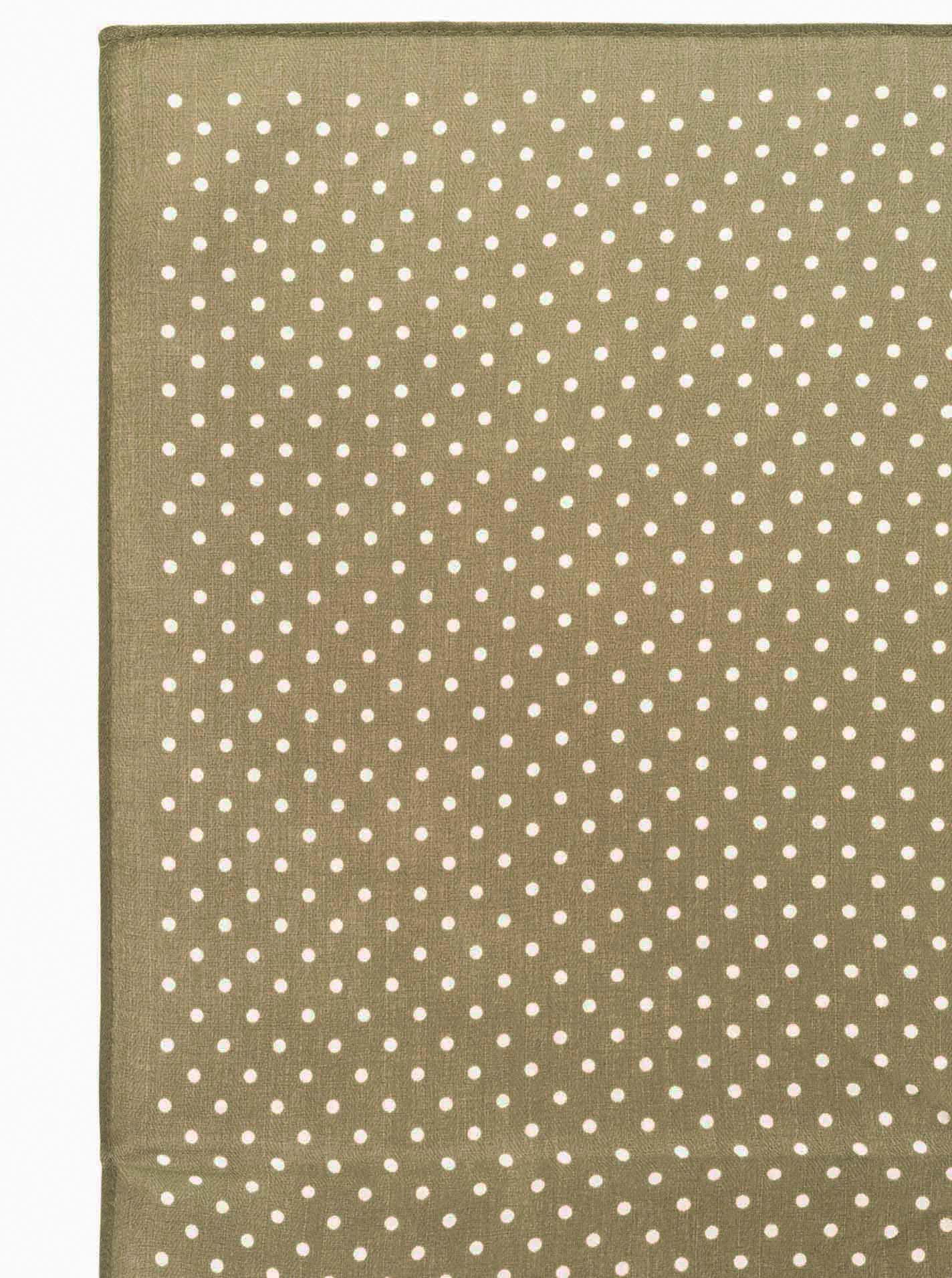 ART69f1f23e37744_044_Nickituch_PolkaDots_41149_Olive_Detail