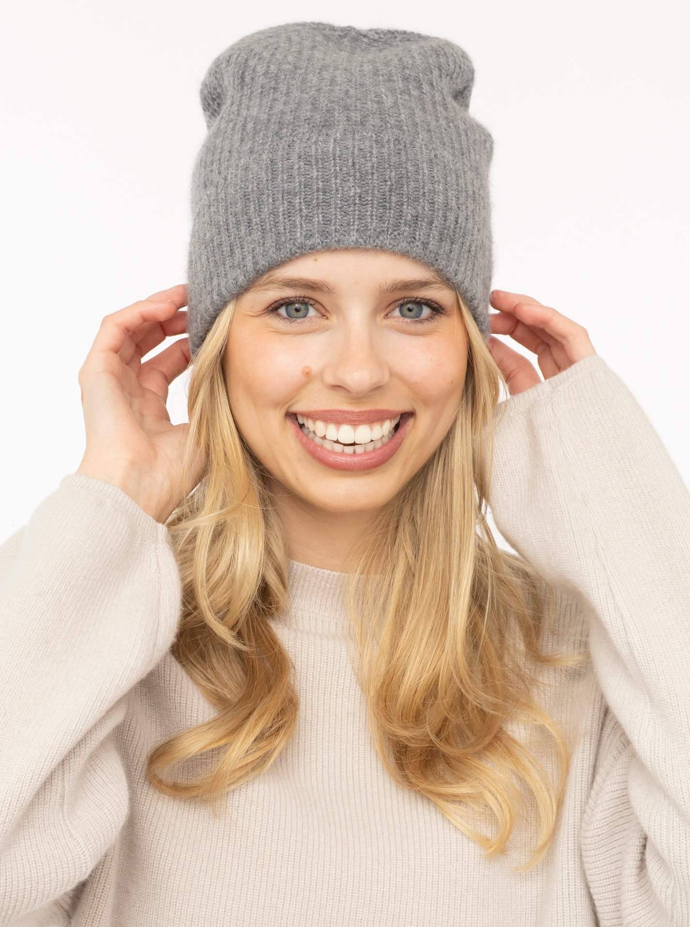 100% Cashmere Gerippte Mütze "Cozy"