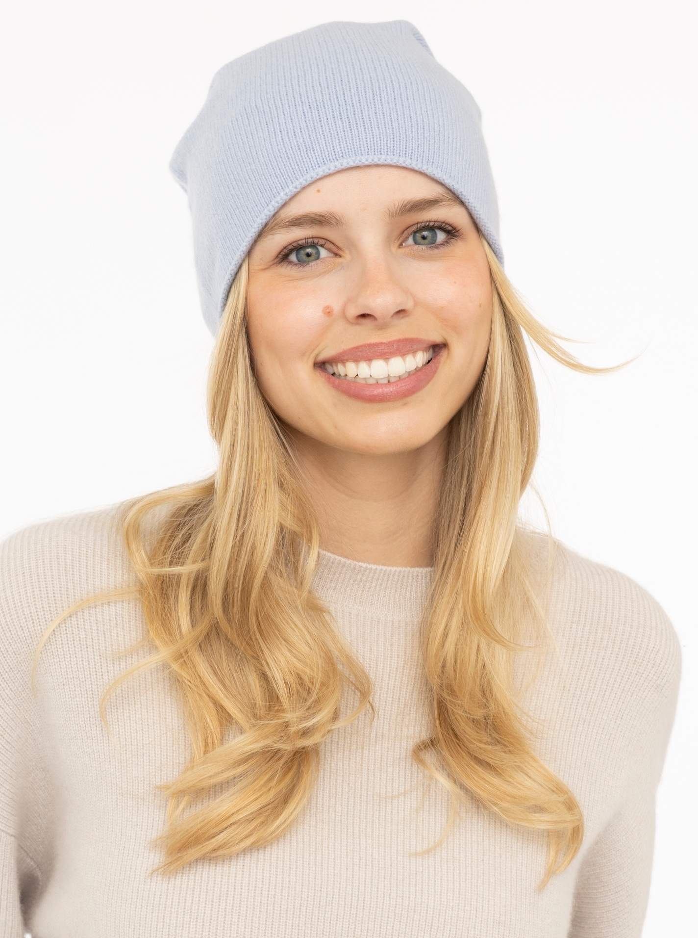 100% Cashmere "Beanie"