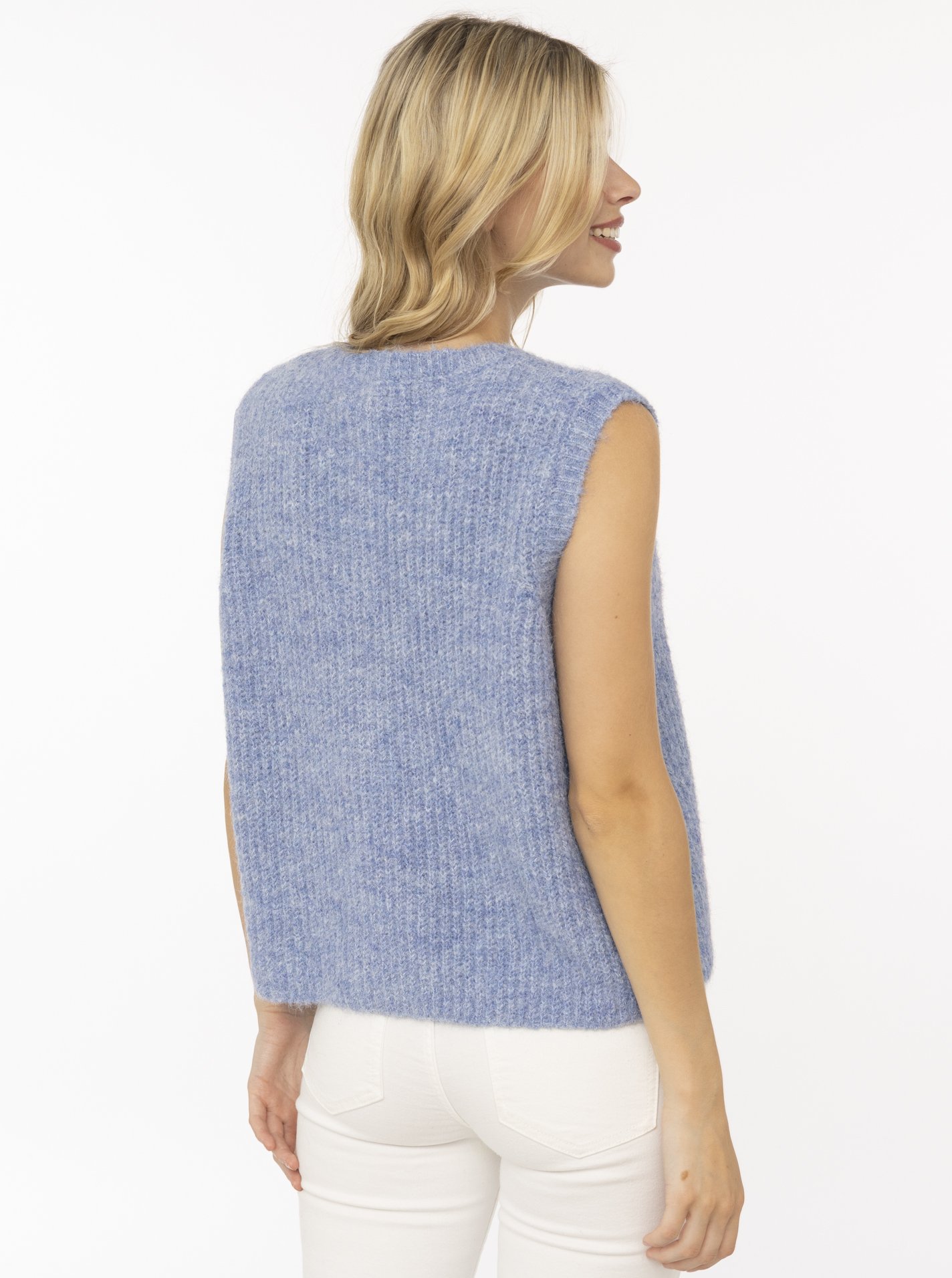 Strickweste mit Knöpfen und Patch