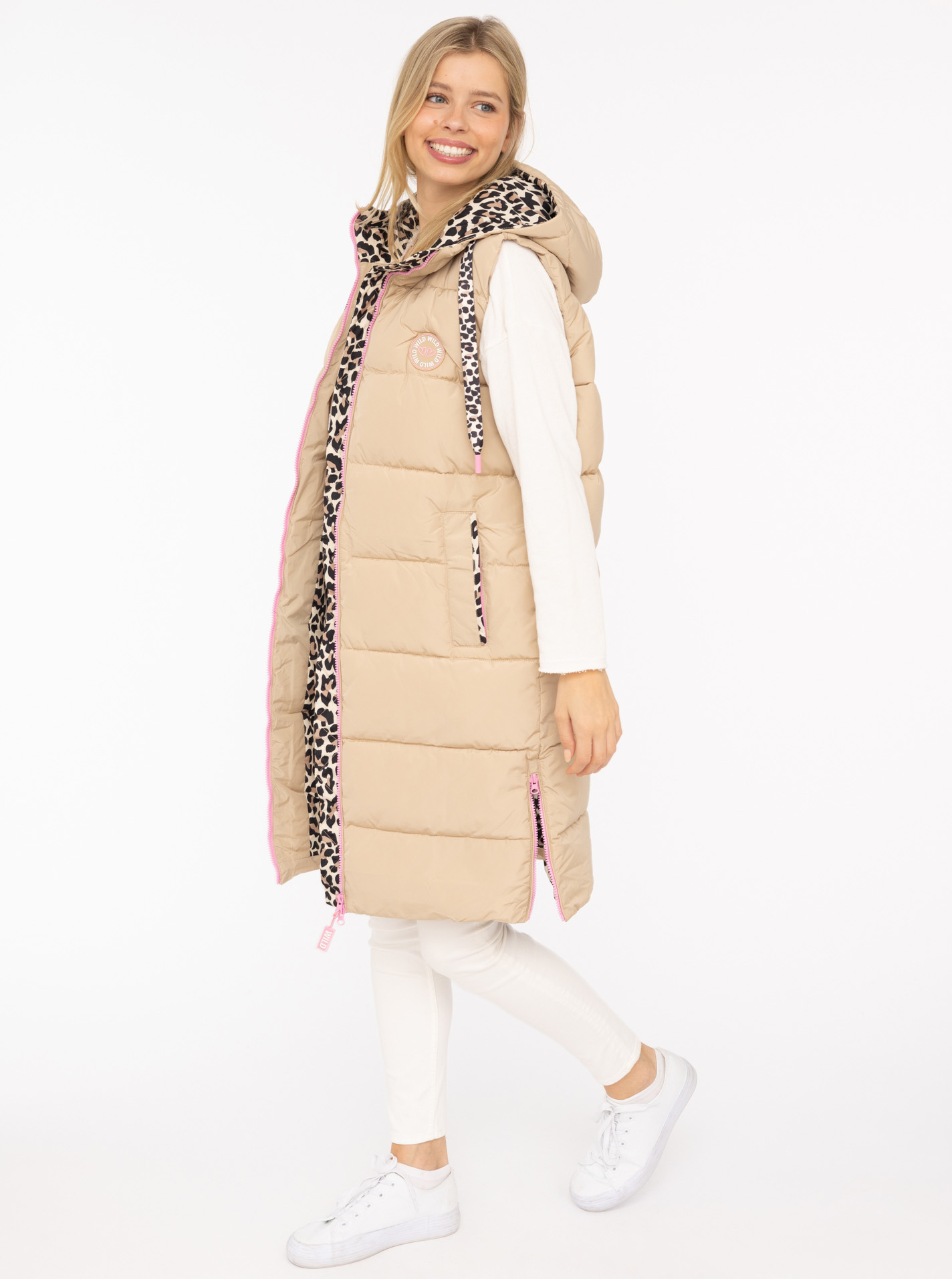 ART68ac1e3bd8eb0_029_IMG_0181-2 Steppweste lang "Wild Hearts"