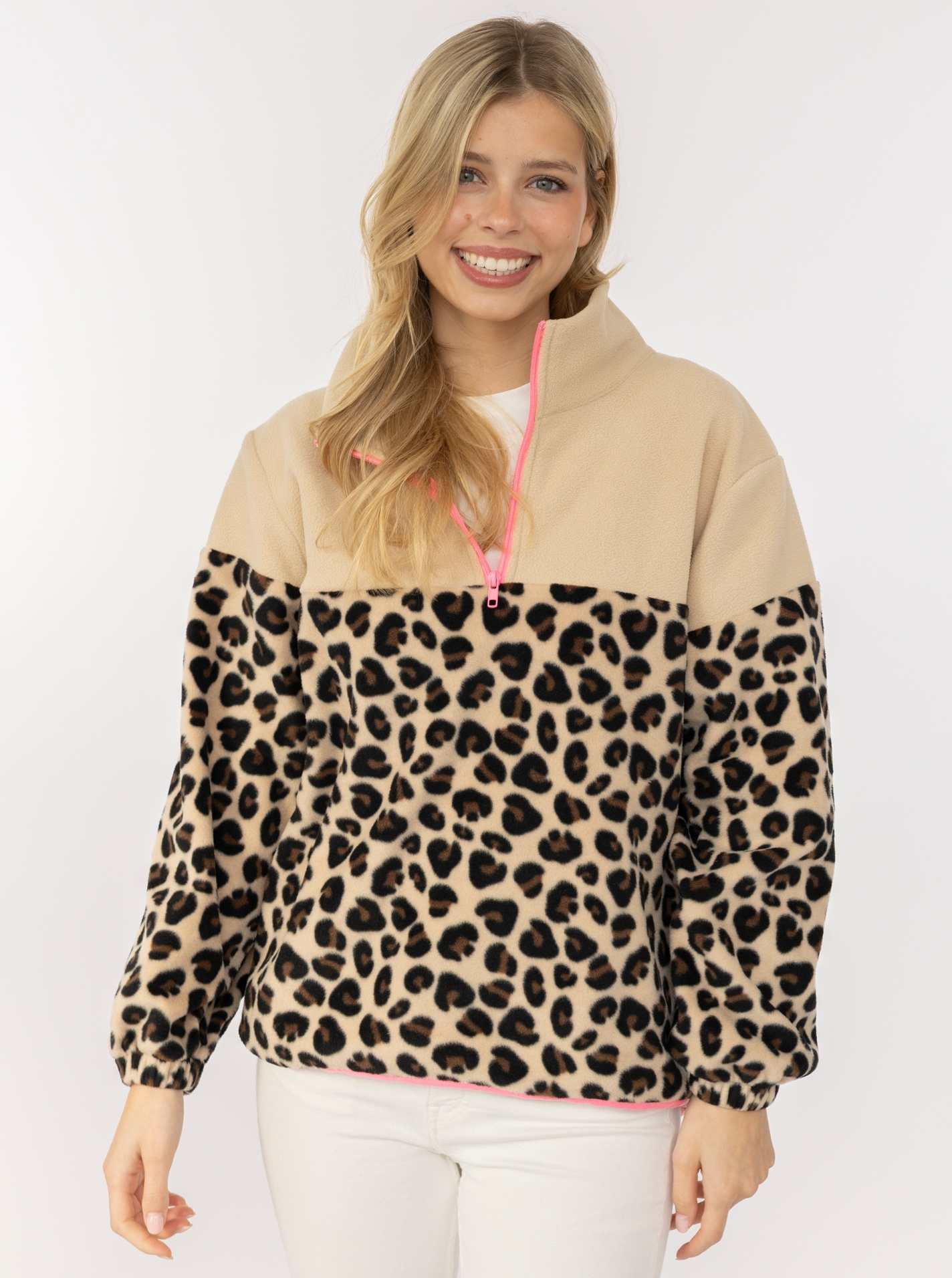 ART69b676d4272b8_029_Model_Fleecetroyer_Leo_47071_029_Beige Fleecetroyer "Leo"