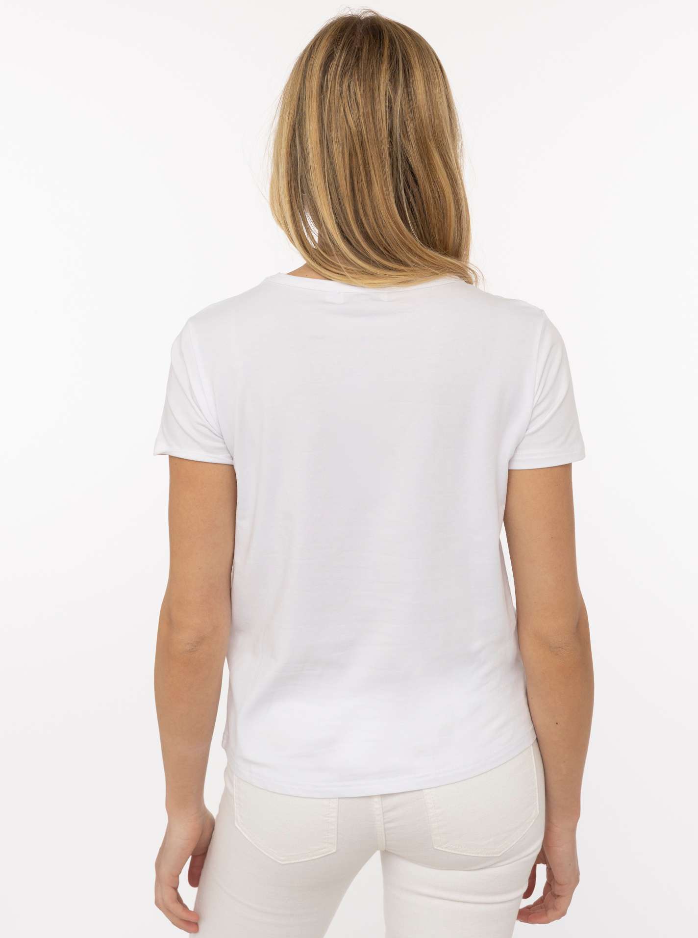 ART69cce2b260ea9_027_Model_T-ShirtBW_Easy_45054_027_Wei2