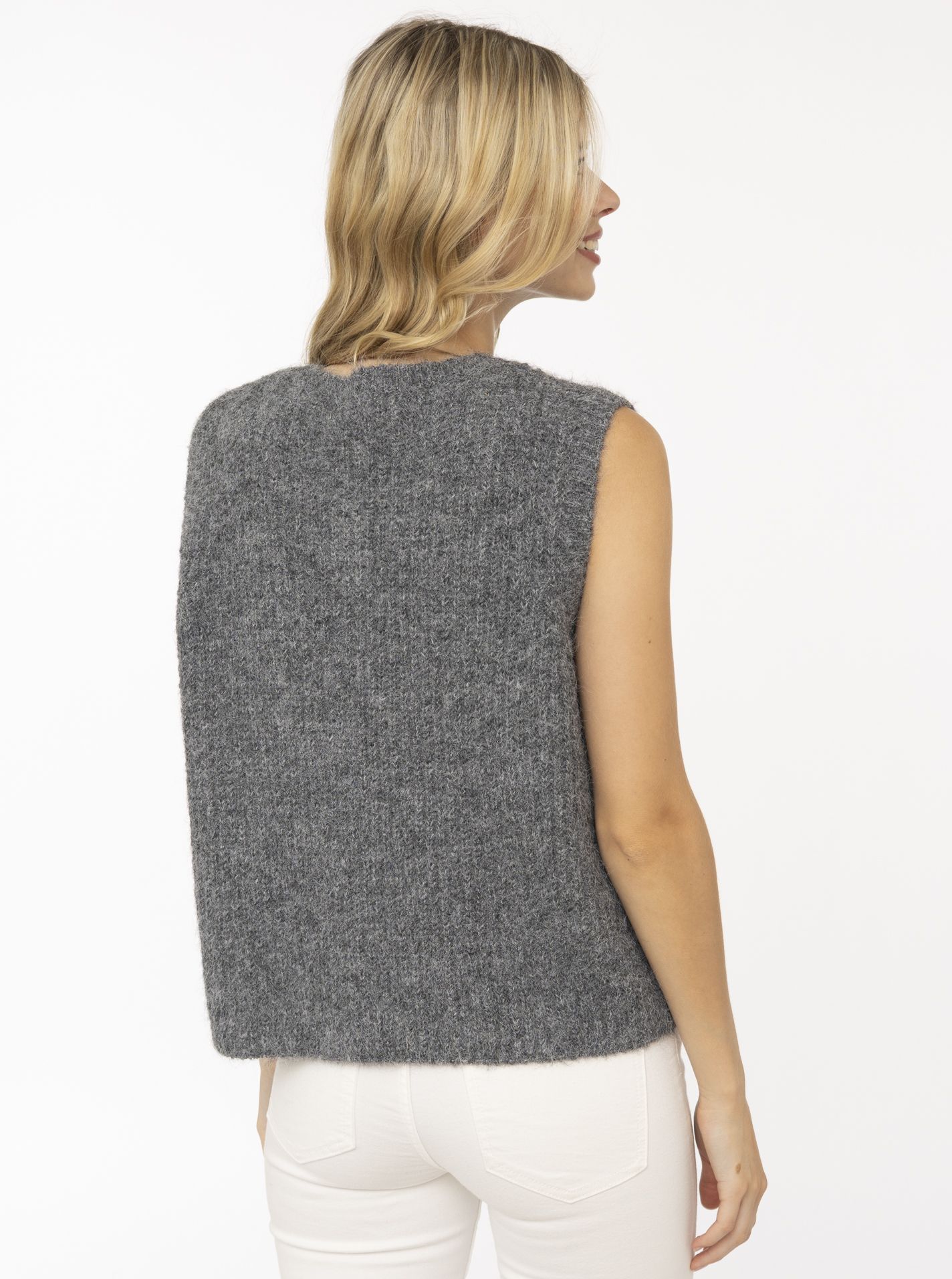 Strickweste mit Knöpfen und Patch