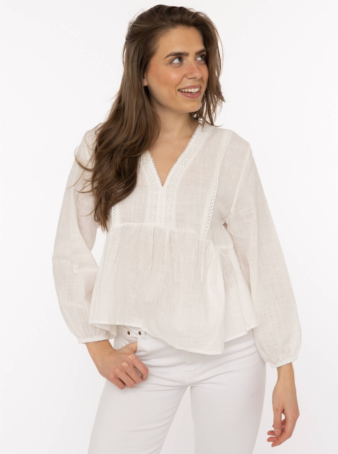 ART697091e58aedc_027_195 Bluse BW "Ornamente"