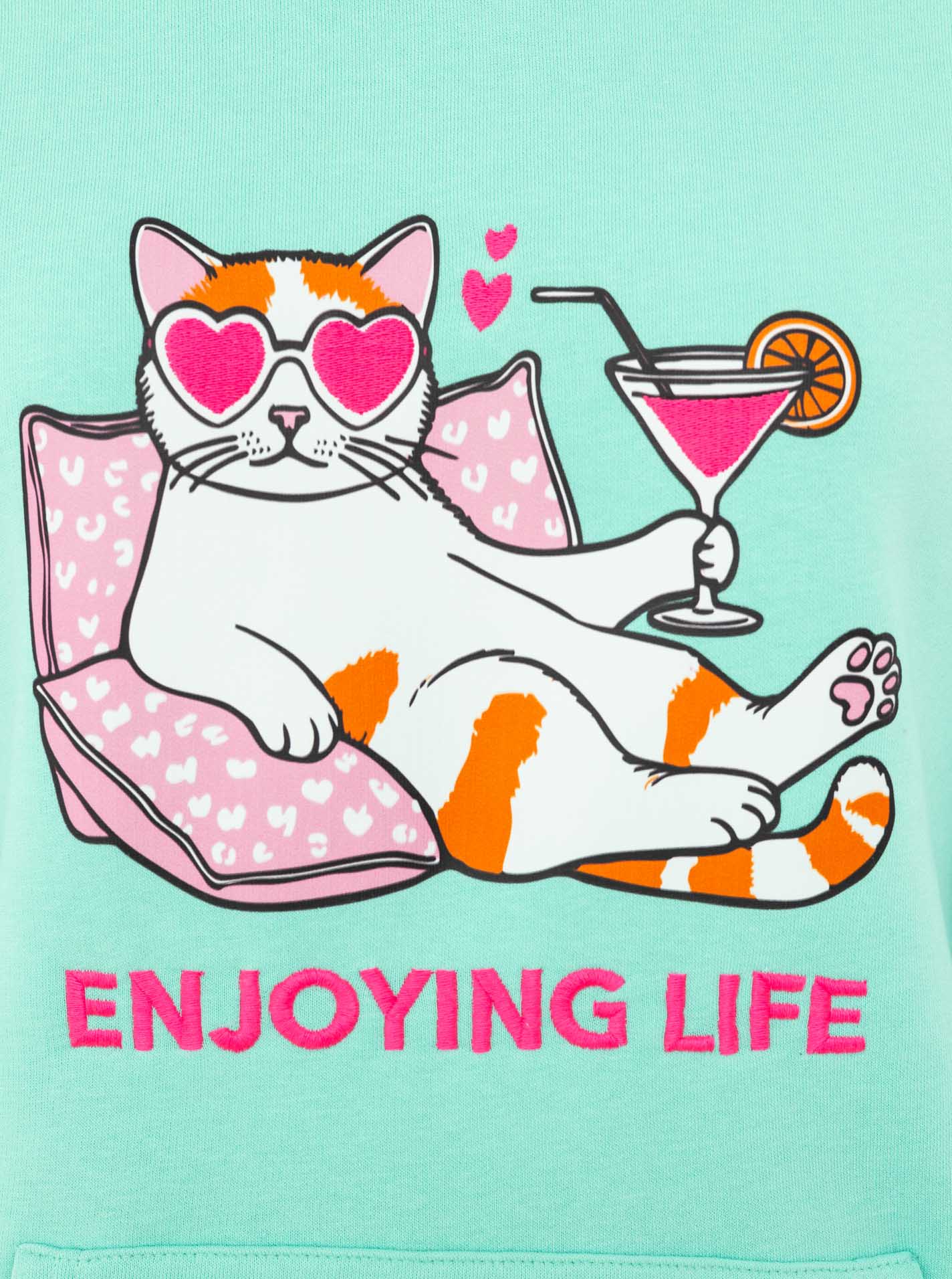 ART69e72af46bda4_069_175A6912