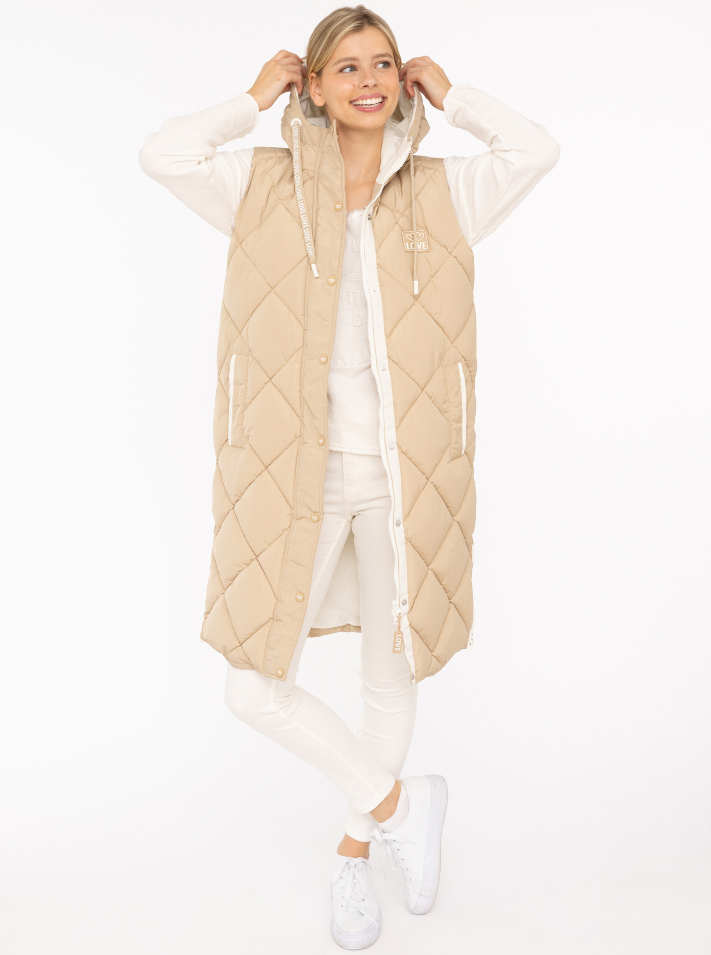 ART68554739339a4_029_IMG_0312-2 Steppweste lang "Love Print"