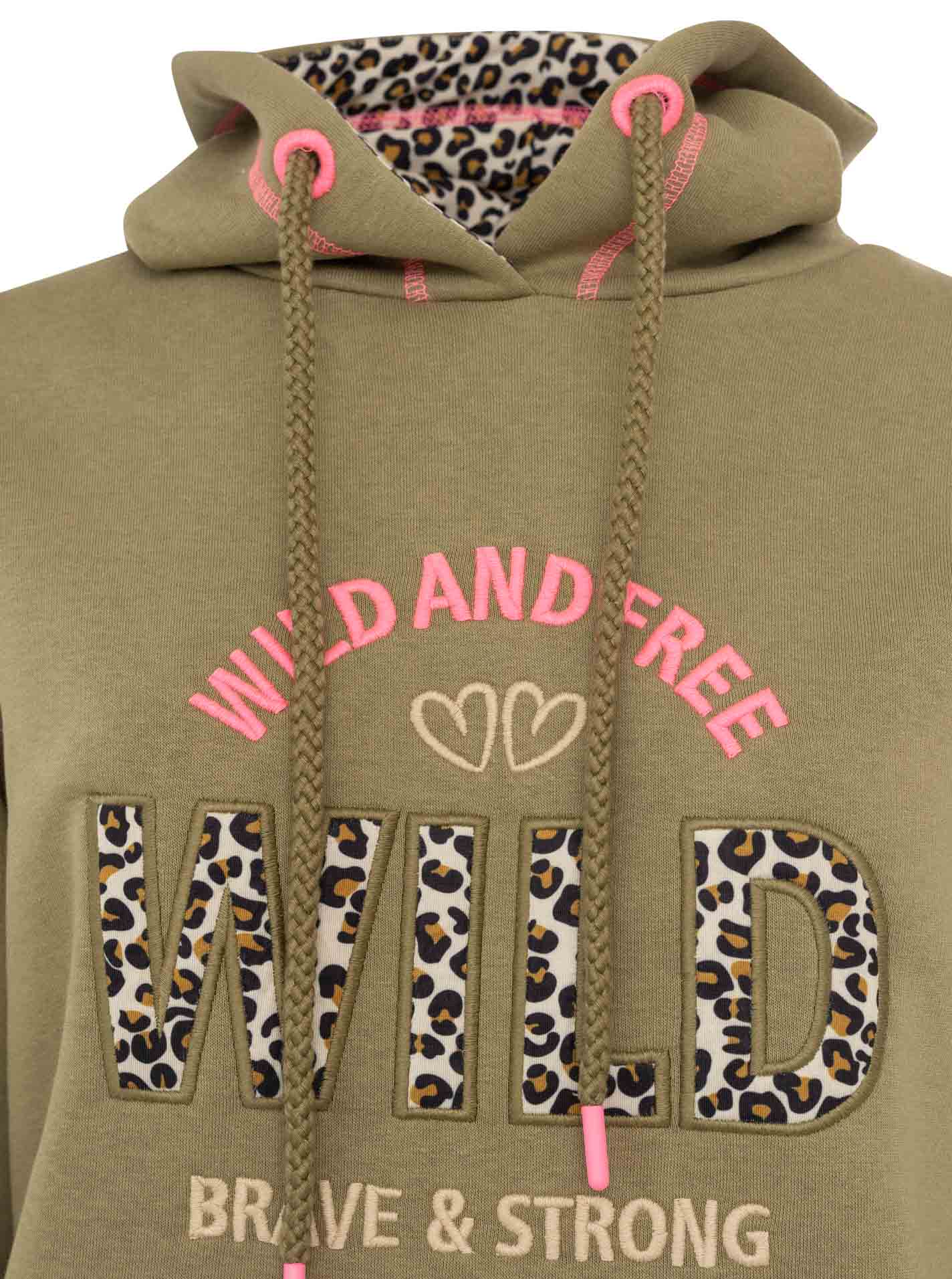 ART69e09f30dffed_071_175A6188