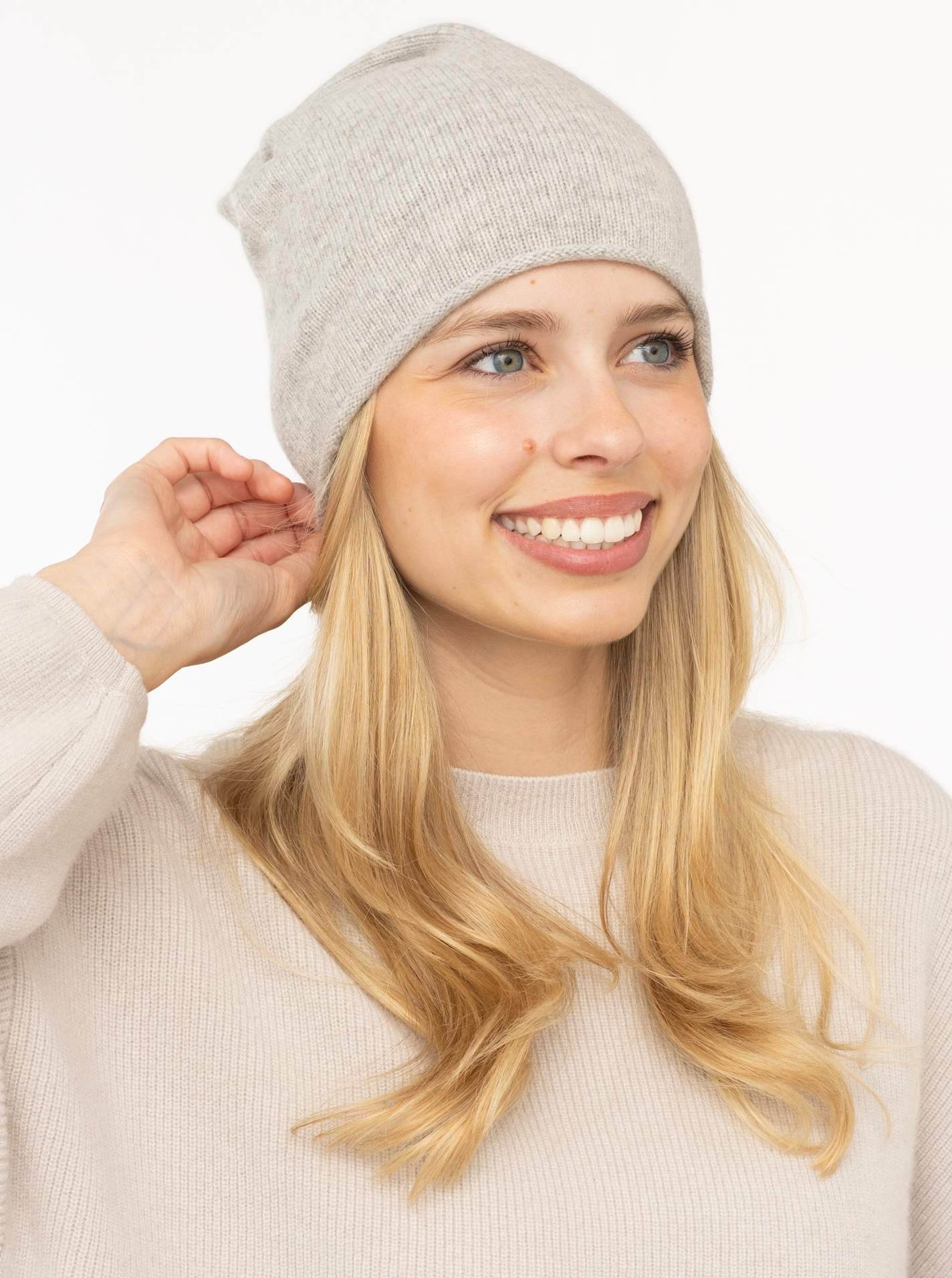 100% Cashmere "Beanie"