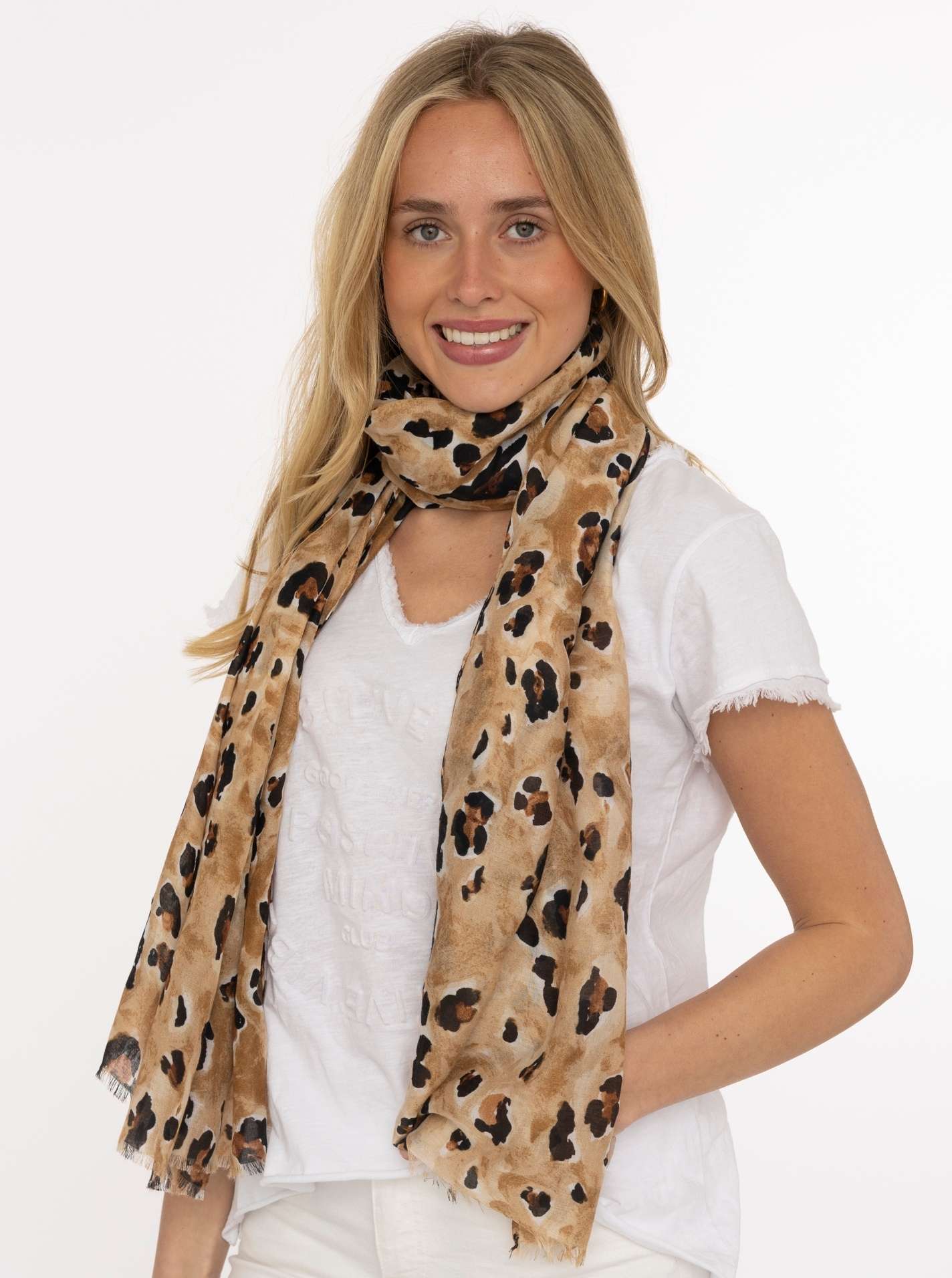 ART69d5008f6db32_029_71 Schal "Modern Leo"