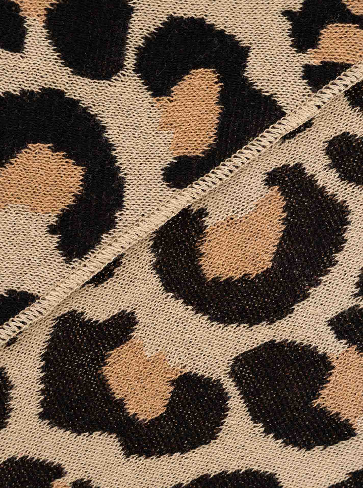 ART69b3fd8b3f701_029_Halstuch_KleinesLeo_80034_8009_Beige_Detail