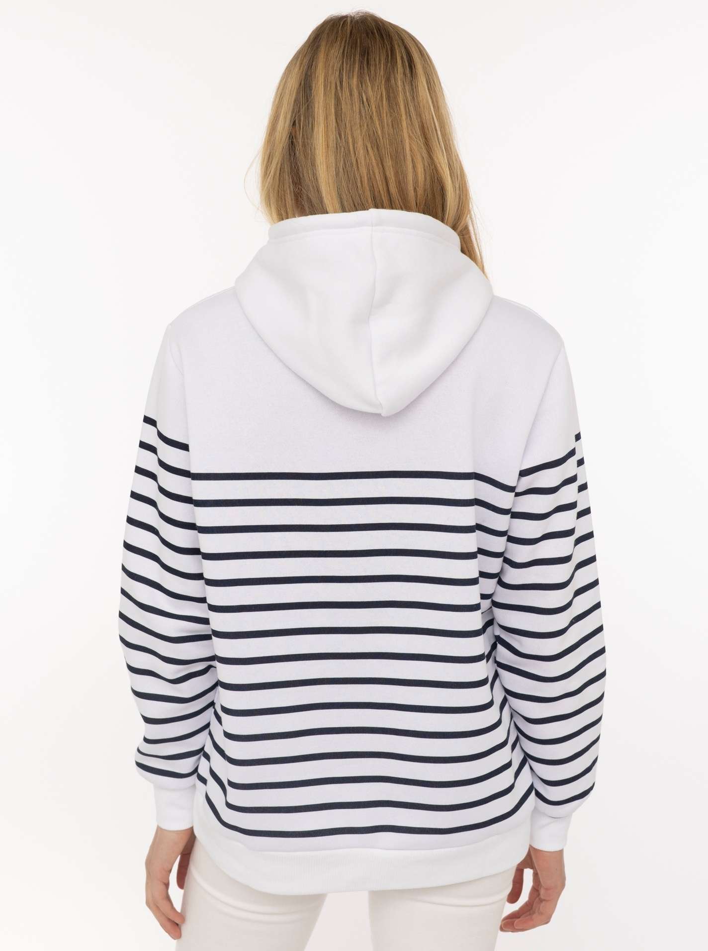 ART69d4d4a86c2ae_005_Model_Hoodie_MaritimeLove_45059_005_Marine2
