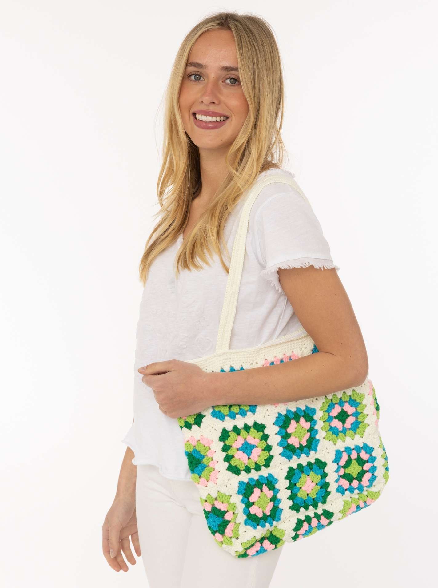 ART69d4d627252ea_064_125 Häkeltasche "Neon"