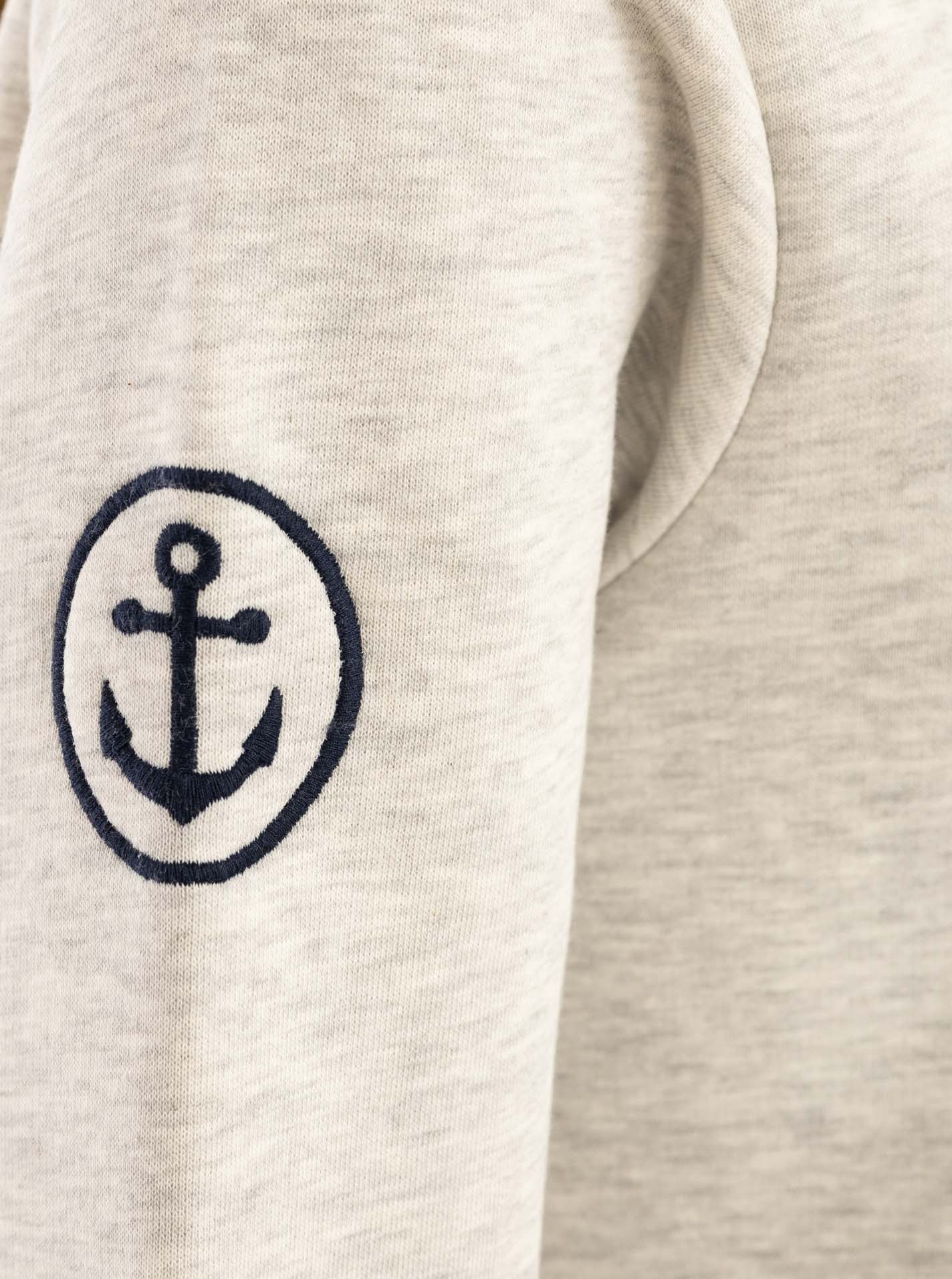 ART69e7285524823_030_175A6948