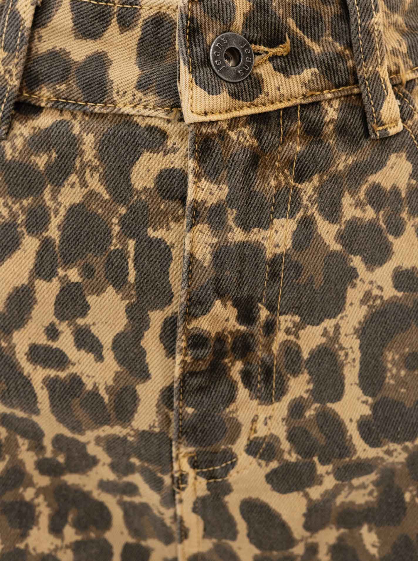 ART6942675a26148_029_175A0122