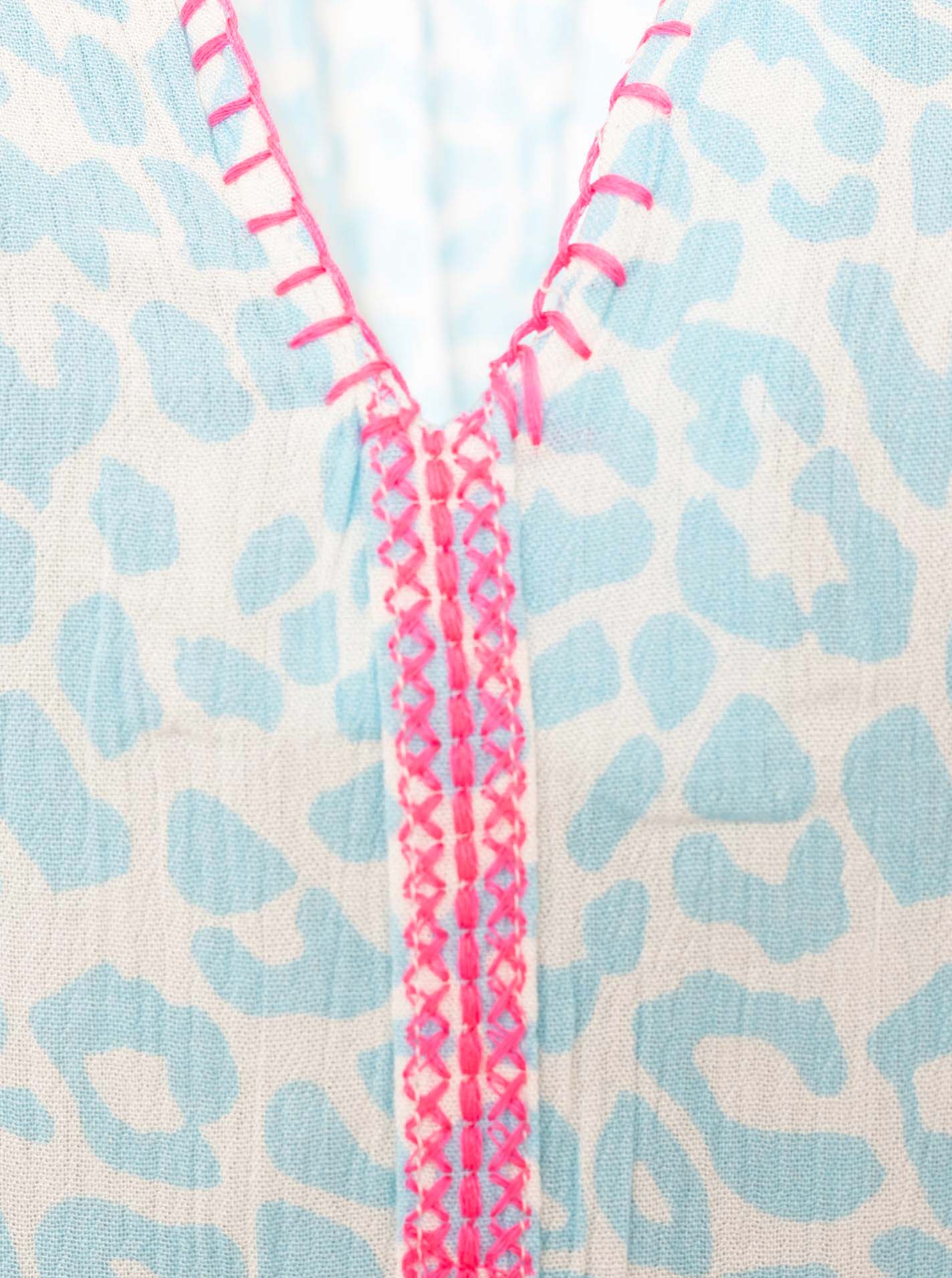 ART695d17dd67a4a_088_Bluse_WilderLeo_33426_Trkis_Detail