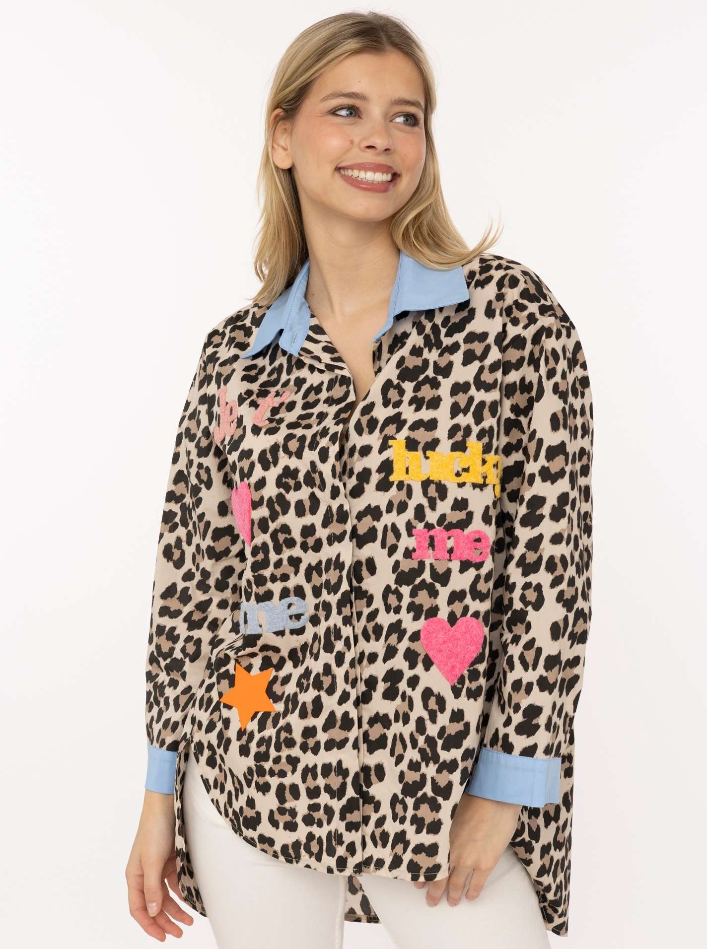 Oversize Bluse BW "Leo & Patches"