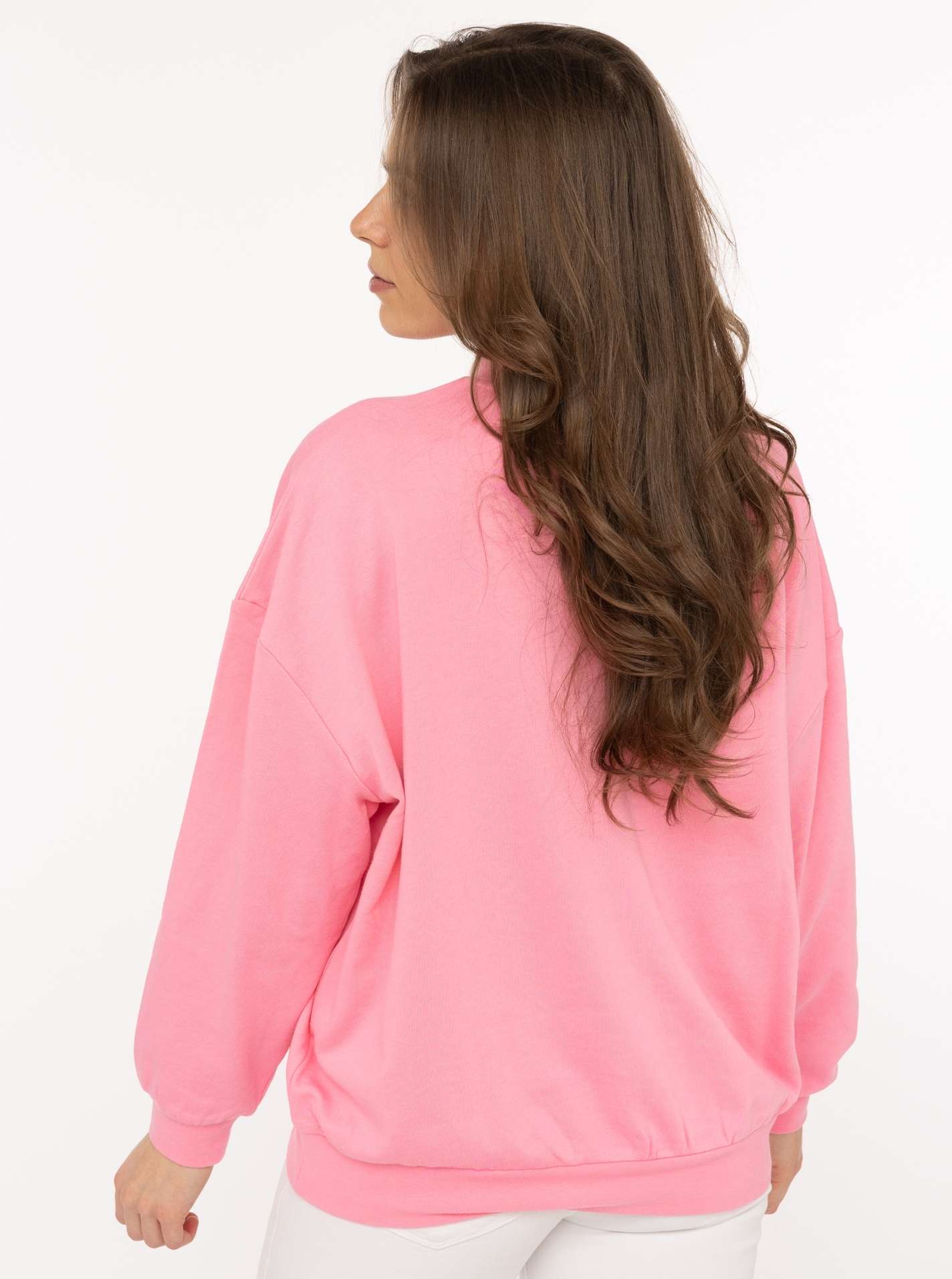 ART696790f085a35_013_Model_SweatshirtRundhals_FeelGoodClub_45034_Pink2