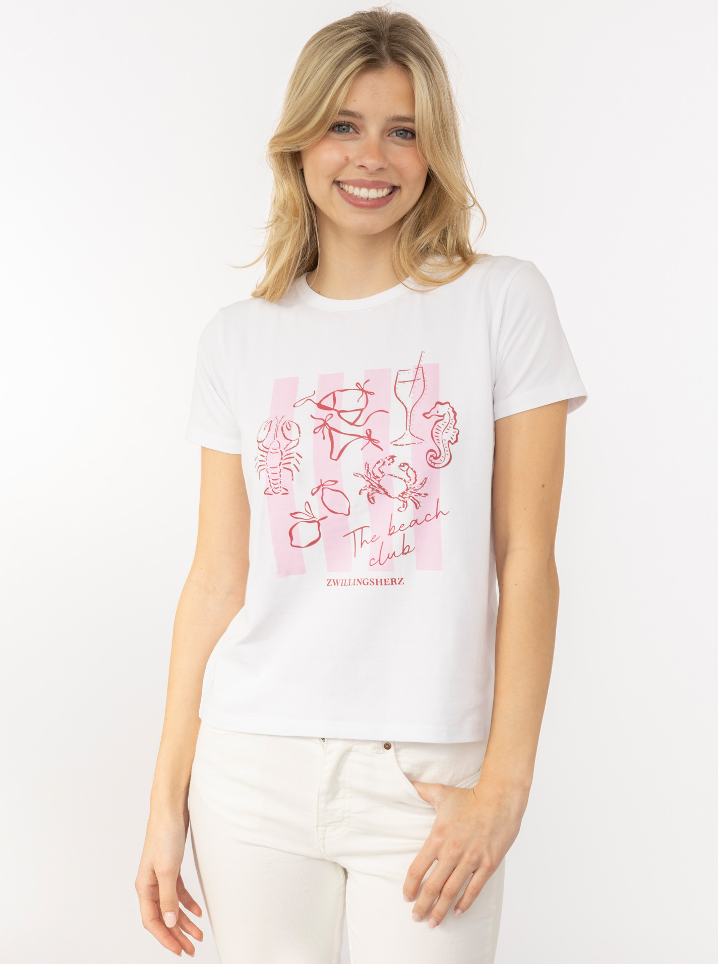 ART69c3b7900158e_027_Model_Tshirt_BeachClub_45053_Wei T-Shirt "Beach Club"