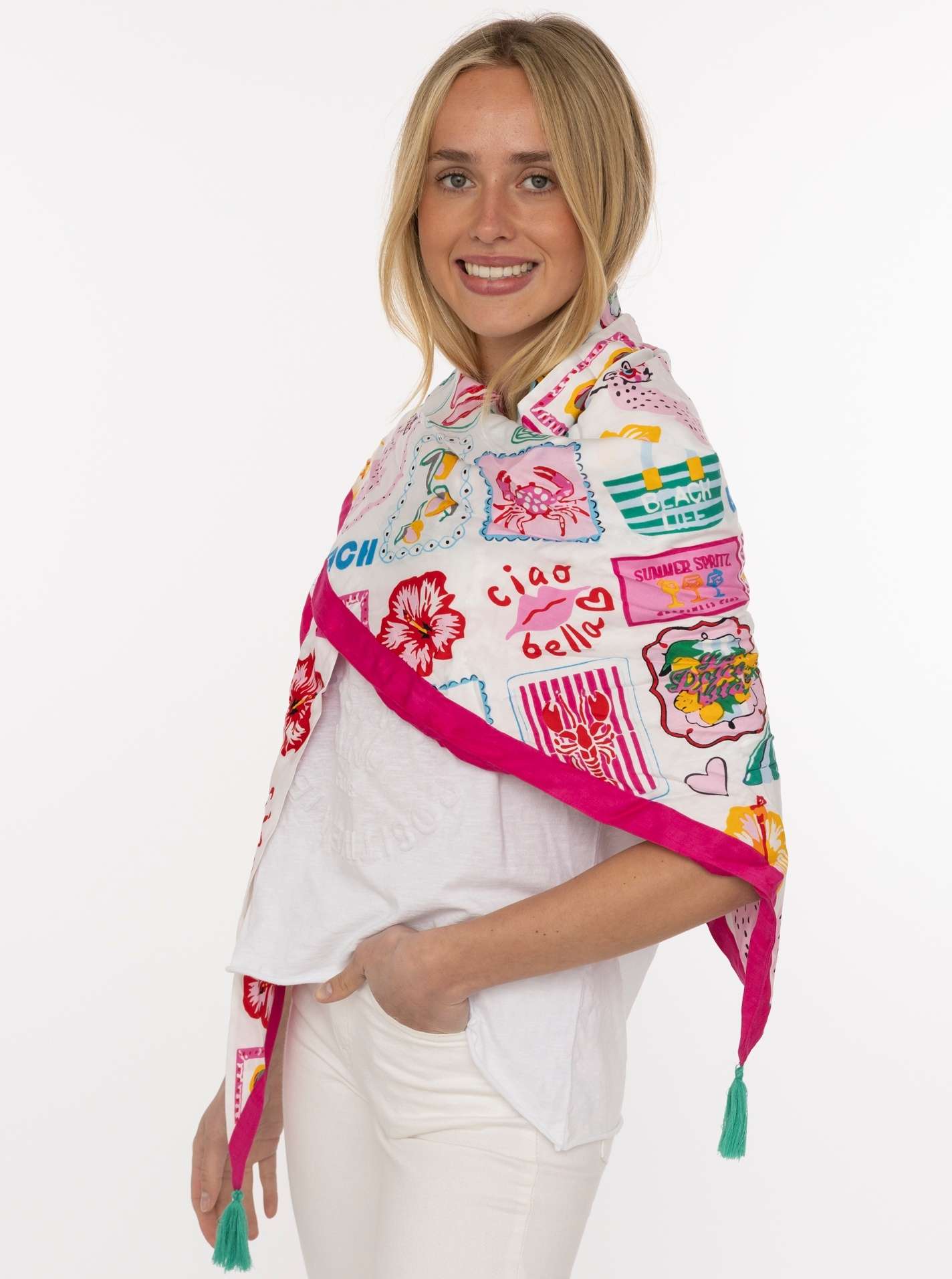 ART69d4fab2264c0_020_Model_DreieckstuchOrganicBamboo_CiaoBella_30037_020_Bunt Dreieckstuch Organic Bamboo "Ciao Bella"