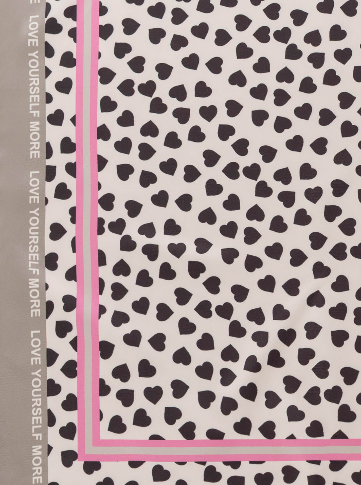 ART69b90b01d4c64_025_175A2834-2