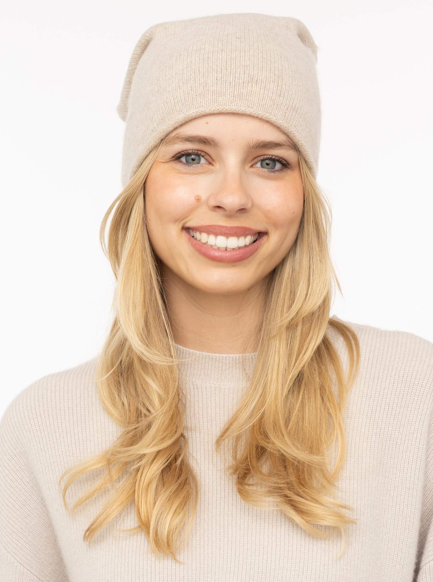 100% Cashmere "Beanie"