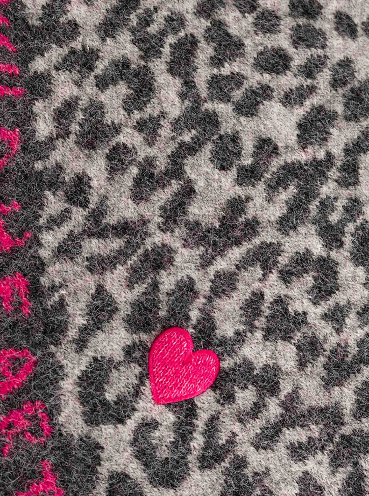 Dreieckstuch Strick "WILD HEART"