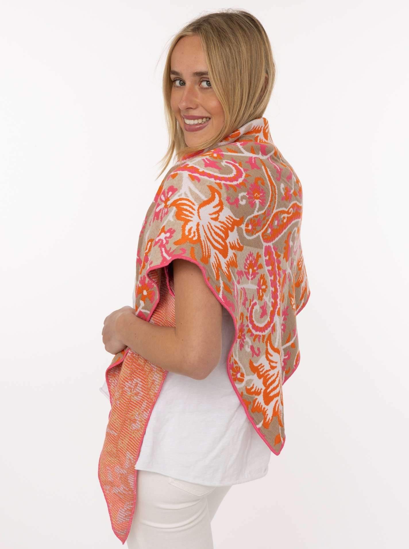 Dreieckstuch BW "Blumen Paisley"