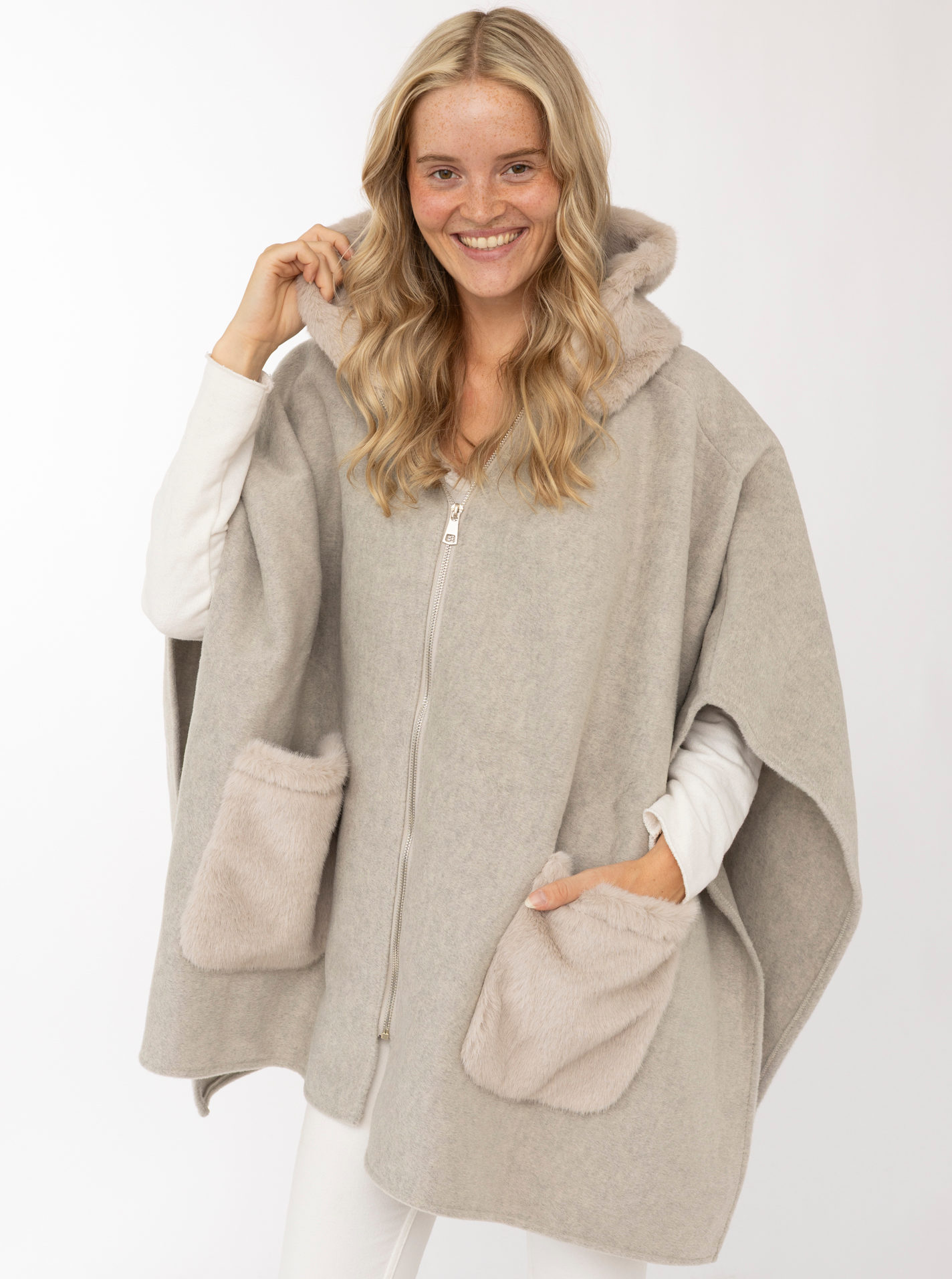 Hoodie Poncho "Uni"