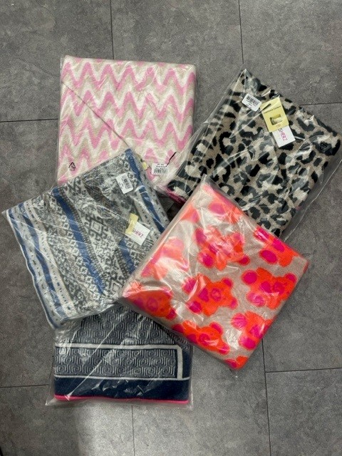 Bundle - Cashmere Mix Dreieckstücher (50Stk)