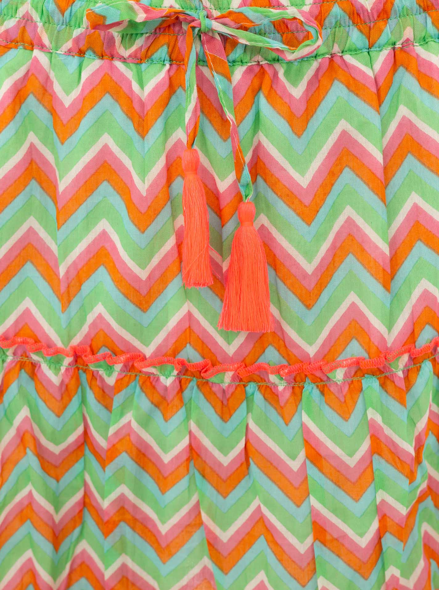 ART695bd330bbf32_020_175A0200