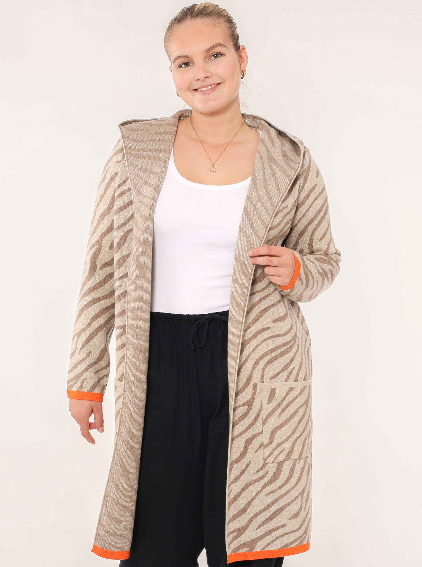 Beige-Orange
