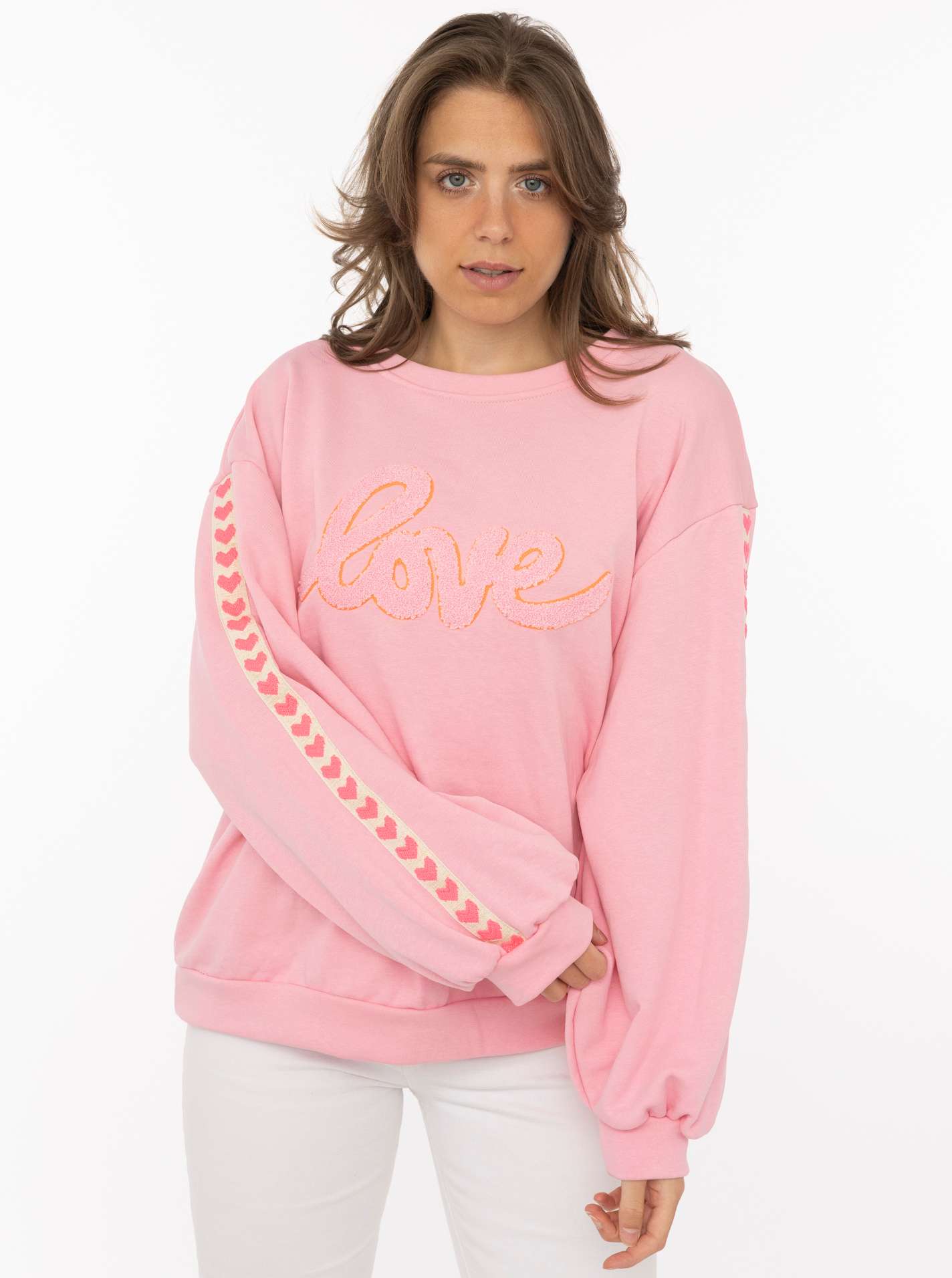 ART69f0869fda749_013_44 Sweatshirt BW "LOVE"